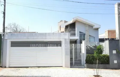 Casa a venda com 03 quartos sendo 01 suíte, no jardim riviera