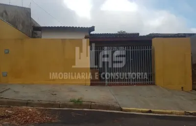 Casa com 2 quartos à venda no Centro, Marília 