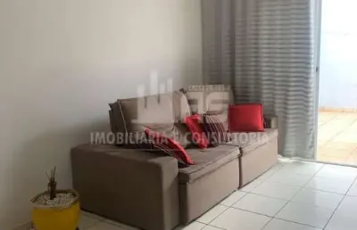 Casa no jardim universiátrio em condominio com 2 quartos e 1 banheiro.