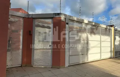 Casa com 3 quartos à venda na Vila Romana, Marília 