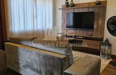 Casa à venda contendo 3 quartos sendo 1 suíte no jardim colibri