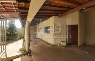 Casa a venda com 3 quartos sendo 1 suíte no jardim renata