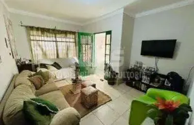 Casa com 3 quartos à venda no São Miguel, Marília 