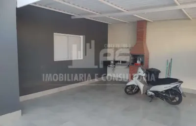 Casa à venda contendo 3 quartos sendo 1 suíte no antonio da silva penteado.