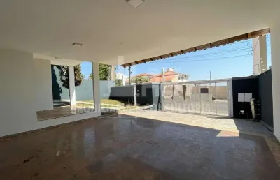 Casa à venda no bairro jardim tropical - marília/sp
