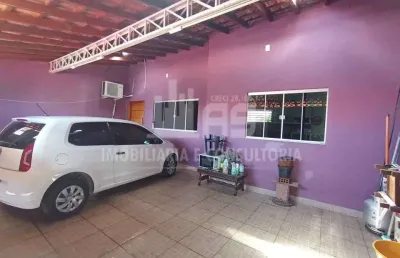 Casa a venda com 3 quartos sendo 1 suíte no nova marília iii