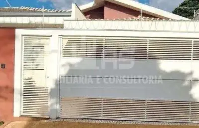 Casa com 3 quartos à venda no Alto Cafezal, Marília 