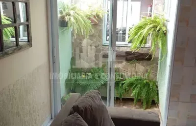 Casa à venda no bairro núcleo habitacional presidente jânio da silva quadros - marília/sp