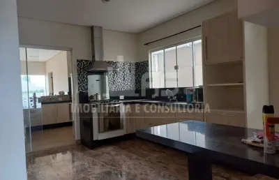 Casa em condomínio fechado com 4 quartos à venda na Avenida Etore Tiveron, Padre Nóbrega, Marília