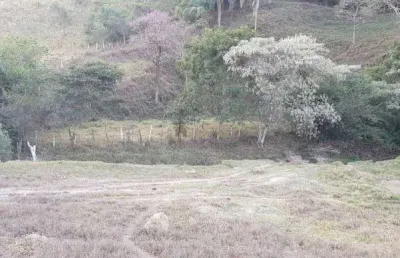 Terreno à venda na Estrada, Troia, Belo Vale