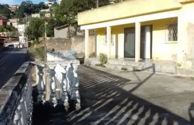 Linda casa em a“tima localizaa‡aƒo do bairro parque elizabeth em ibirita‰