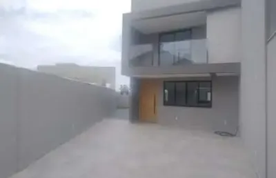 Linda casa geminada 03 quartos na melhor localizaa‡aƒo do bairro vila madalena em contagem