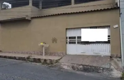 Linda casa na melhor localizaa‡aƒo do bairro fonte grande em contagem.