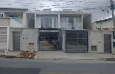 Excelente casa geminada 03 quartos com acabemento difernciado no lucio de abreu em contagem