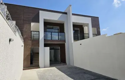 Excelente casa geminada na melhor localizaa‡aƒo do bairro xangri-la em contagem