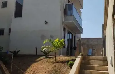 A“tima casa  com quatro quartos na melhor localizaa‡aƒo do bairro jardim das oliveiras em sarzedo