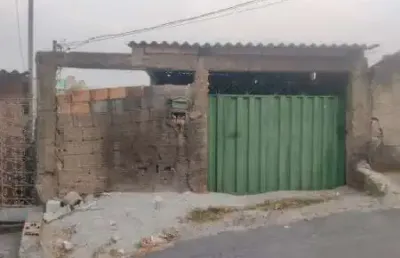 Excelente casa em lote de 400 metros no bairro piratininga em ibirita‰