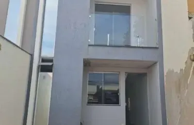 Linda casa geminada duplex individual no bairro monte castelo em contagem