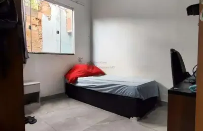 Casa com 4 quartos à venda na Rua Cinquenta e Nove, Tropical, Contagem
