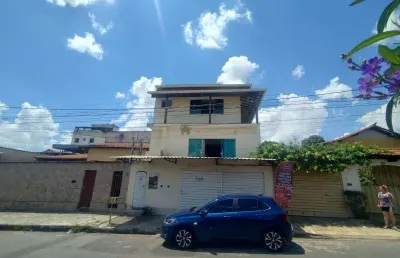 Casa com 3 quartos à venda na Rua Osvaldo Cruz, Pedra Azul, Contagem