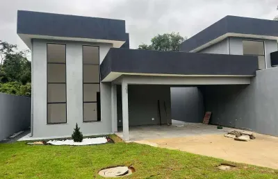 Excelente casa 03 quartos com suite no floresta encantada em esmeraldas
