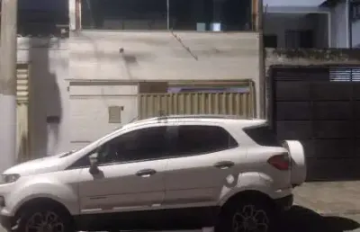 A“tima casa geminada 03 quartos no bairro inconfidentes em contagem