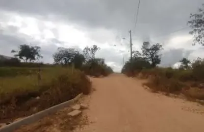 Linda chacara de mil metros em a“tima localizaa‡aƒo do bairro capim rasteiro em contagem