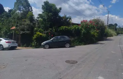 Linda casa em lote de 720 metros no paqueta em betim