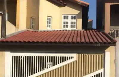 Lindo sobrado a venda com três dormitórios em suzano-sp