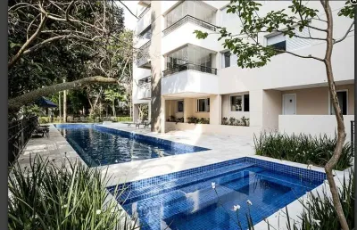Alugo lindo apto com 02 dormitórios no condomínio villa real!