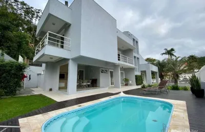 Casa com 3 dormitórios à venda, 311 m² por r$ 4.500.000,00 - cabeçudas - itajaí/sc