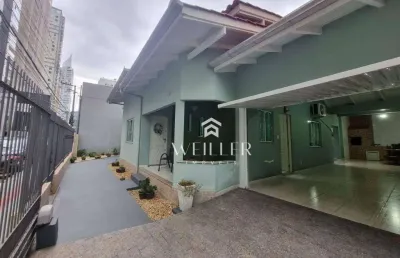 Casa com 3 dormitórios para alugar, 130 m² por r$ 7.711,83/mês - fazenda - itajaí/sc