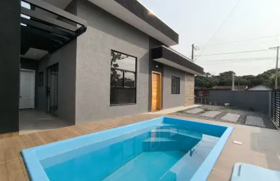 Casa nova de esquina para venda no balneário itapoá, centro de itapoá/sc.