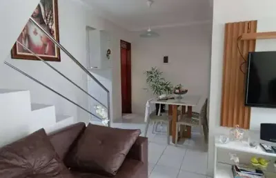 Casa  duplex no geisel em condomínio fechado por trás do carajás