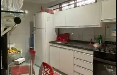 Oportunidade casa  duplex no geisel em condomínio fechado