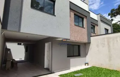 Sobrado triplex 147m² 3 quartos sendo um deles com suite, 2 garagens coberta, quintal e demais compartimentos
