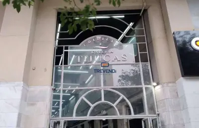 Sala comercial com 3 salas à venda na Avenida Luiz Xavier, 68, Centro, Curitiba