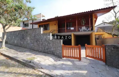 Casa à venda, 5 quartos, 3 suítes, 4 vagas, iucas - teresópolis/rj
