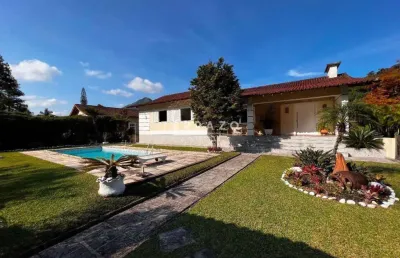 Casa em condomínio à venda, 3 quartos, 1 suíte, 5 vagas, comary - teresópolis/rj