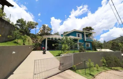 Casa com 4 quartos - 165 m² por r$ 990.000 - vargem grande - teresópolis/rj