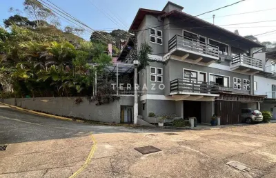 Casa em condomínio à venda, 5 quartos, 1 suíte, 2 vagas, iucas - teresópolis/rj