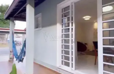 Venda de casa: conforto e qualidade esperam por você