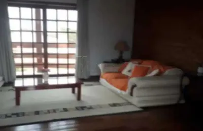 Lindo sobrado a venda no bosque dos eucaliptos com edícula