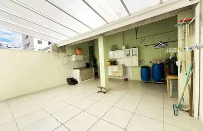 Excelente sobrado à venda - conforto, segurança e espaço para toda a família!