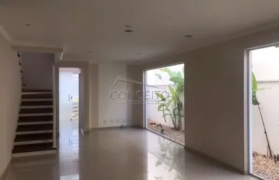 Sobrado à venda no condomínio village des lions com 238 m² | 4 dormitórios, sendo 1 suíte com sacada e 4 vagas de garagem.