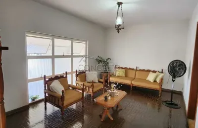 Casa térrea à venda no bairro vila independência com 212 m² | 5 dormitórios, sendo 1 suíte e 2 vagas de garagem.