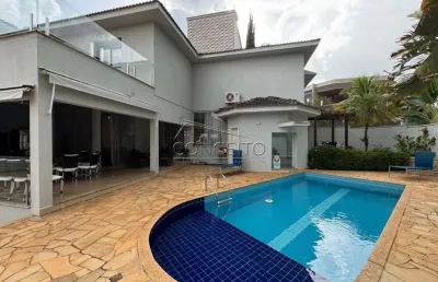 Sobrado à venda no condomínio terras de piracicaba com 359 m² | 5 suítes com armários e 4 vagas de garagem, sendo 2 cobertas.