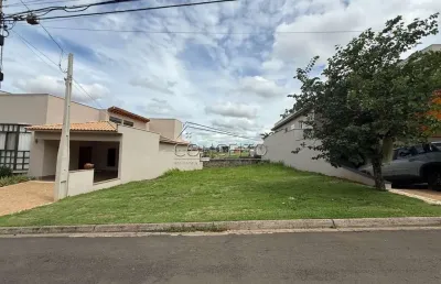 Terreno à venda no condomínio damha com 378,95 m² de área total.