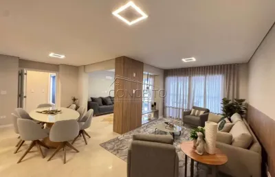 Apartamento à venda no edifício floriano com 164,42 m² | 3 suítes e 2 vagas de garagem cobertas.