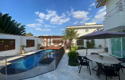 Sobrado de alto padrão à venda no condomínio terras de piracicaba com 335 m² | 4 suítes com armários e 6 vagas de garagem.